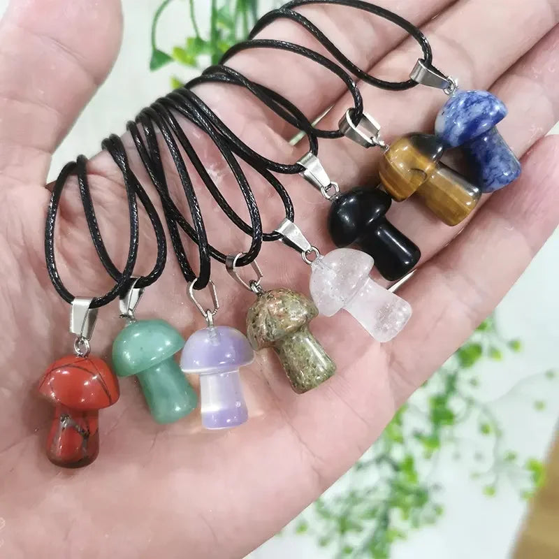 Low Price Natural Crystal Stone 2CM Mini Mushroom Pendant Necklace Ornament Accessories Mushroom Pendant