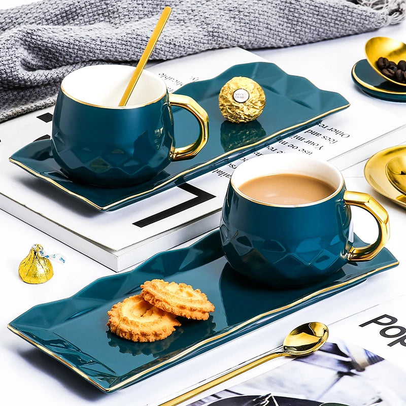 250ML Green Coffee Cup and Saucer Set With Spoon Ceramic Milk Tea Cup Breakfast Hotel Use Tableware Couple Mug Birthday Gift Box