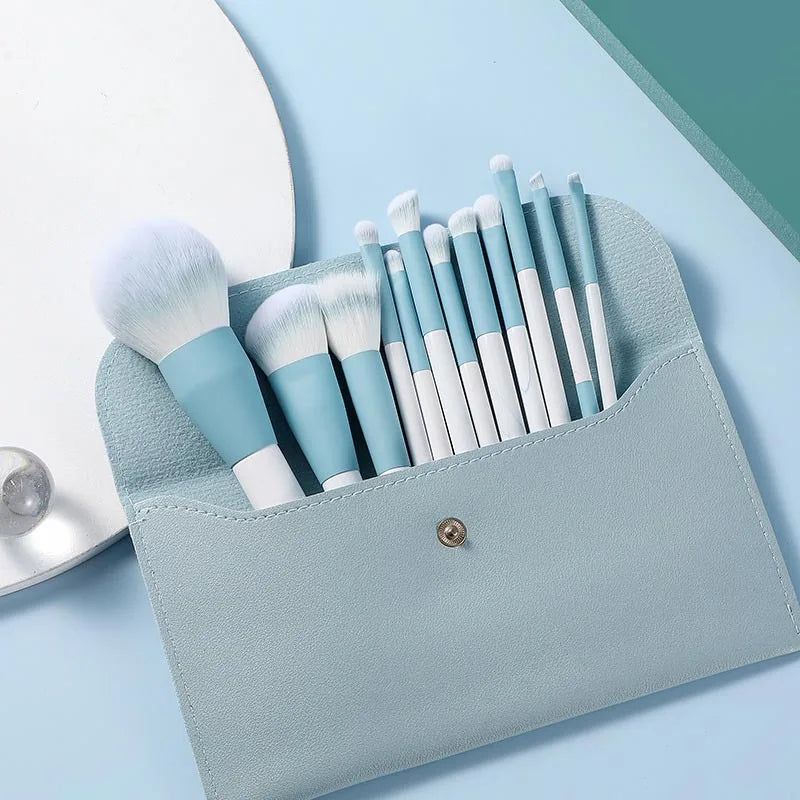 Wholesale Premium Quality Super Soft ABS Professional Makeup Brush Set Unbranded Private Label Face Fan Brush for Concealer