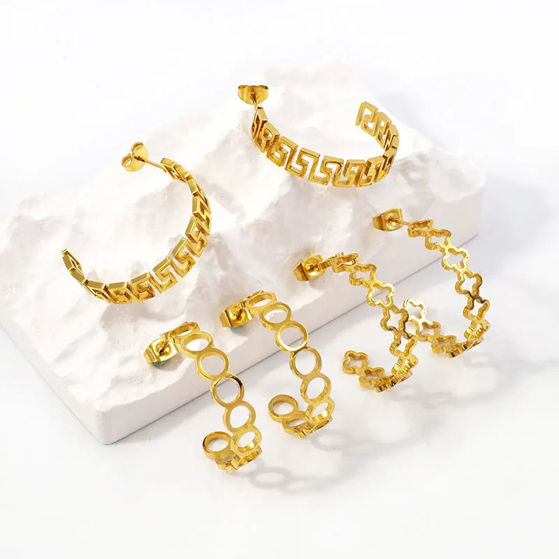Wholesale 18K Gold Plated Geometric Hollow Great Wall C-Shape Hoop Earrings for Women Fashionable Simple Stainless Steel Jewelry