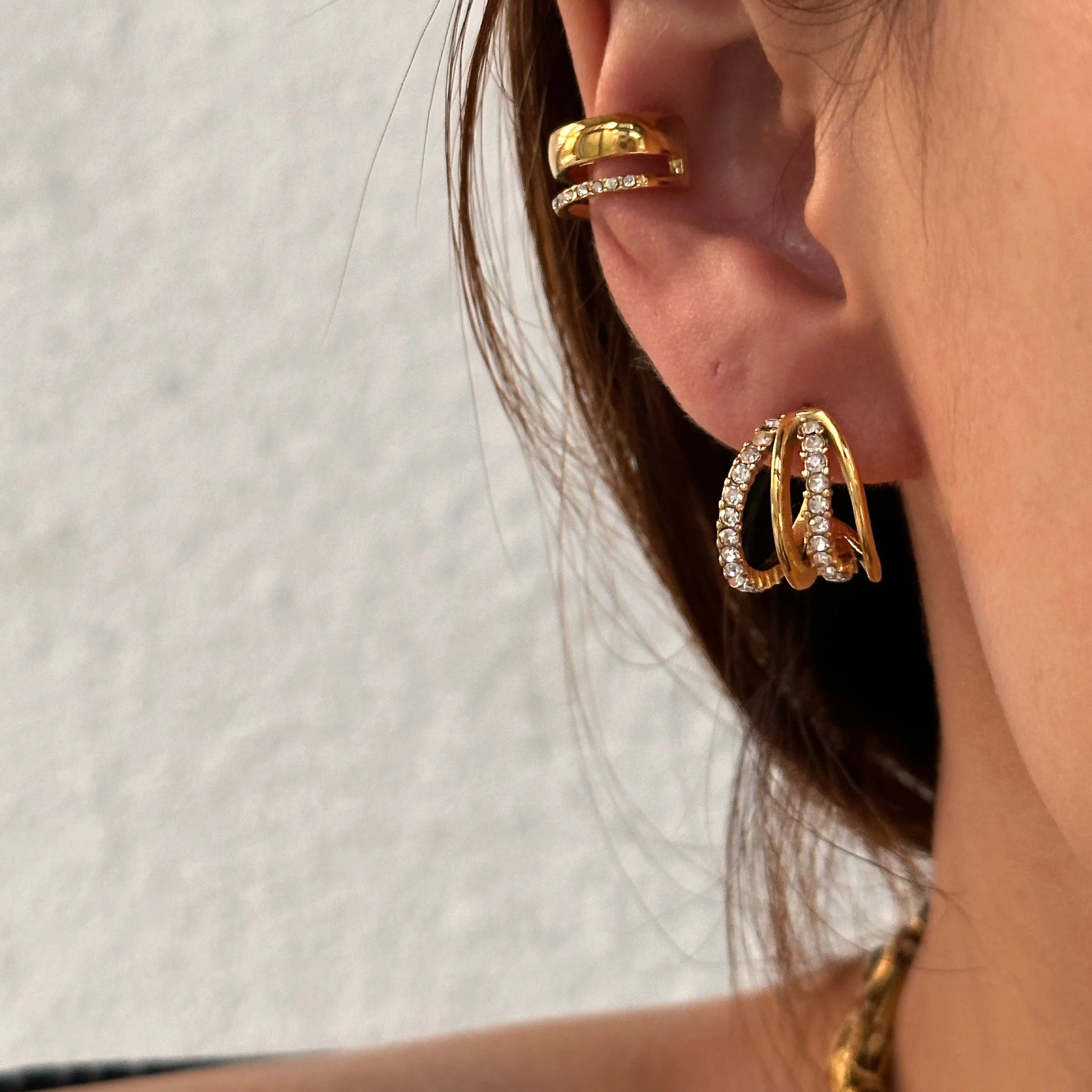 Dazan New HOT 18k Gold Plated Hypoallergenic Stainless Steel Vintage Four Layer Iced Out Lip Earrings Jewelry Women Princess