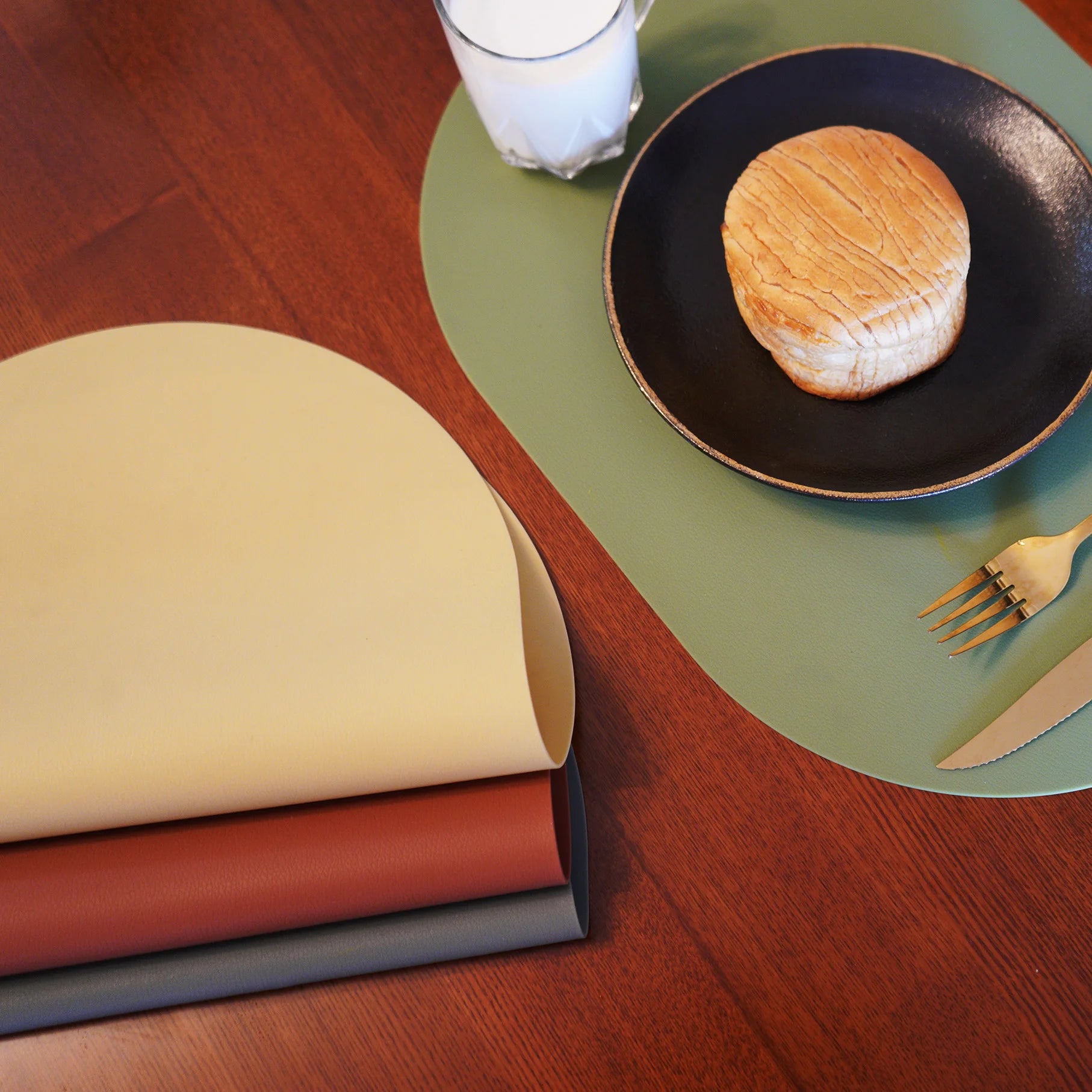 Waterproof Silicone Insulation Mat Oval Silica Gel Mat Household Color Mat Leather