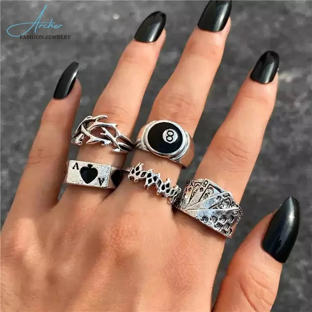 Retro Silver Color butterfly Heart Rings Set Vintage Flower Pattern Snake Finger Rings Jewelry Party Accessories