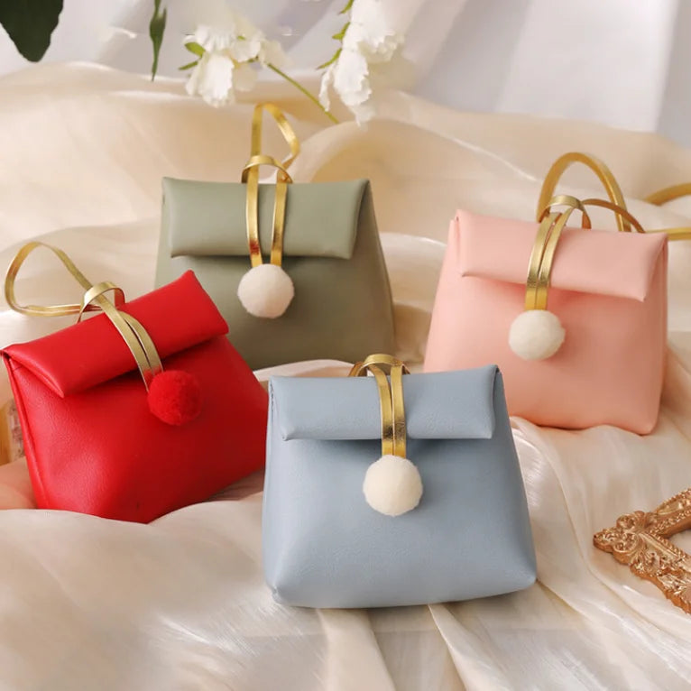 Small Leather Candy Bags Sweet Wedding Faux Leather Handbag Cosmetics Gift Packaging Bags Bridal Shower Party Favors Pouch
