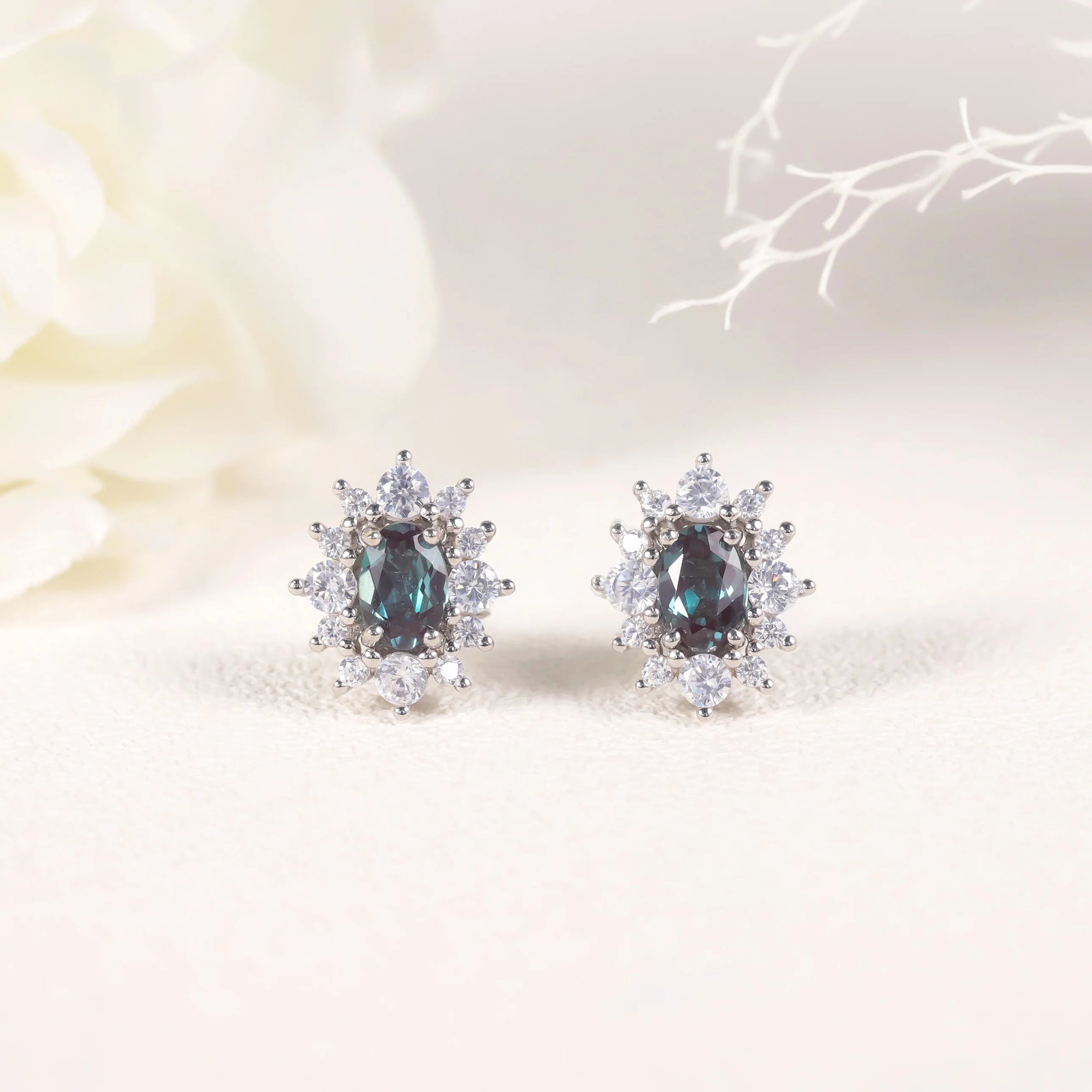 C7447 Custom Designs Jewelry Oval Cut 4x6mm Alexandrite Exquisite 925 Sterling Silver Lab Created Alexandrite Earrings