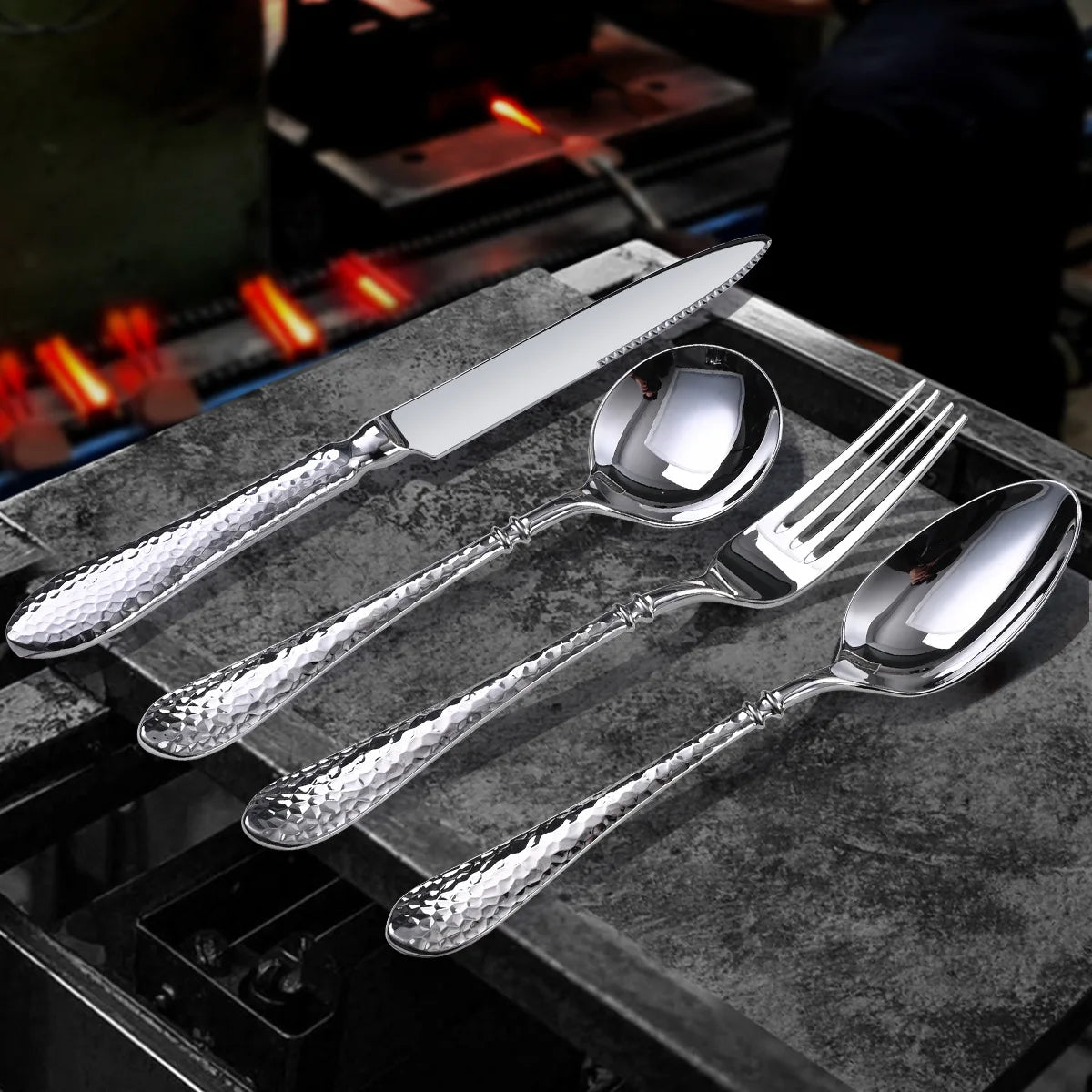 Wholesale 24-Piece Hammered Stainless Steel Flatware Set Luxury Silver Cutlery with Handcrafted Finish for Restaurant