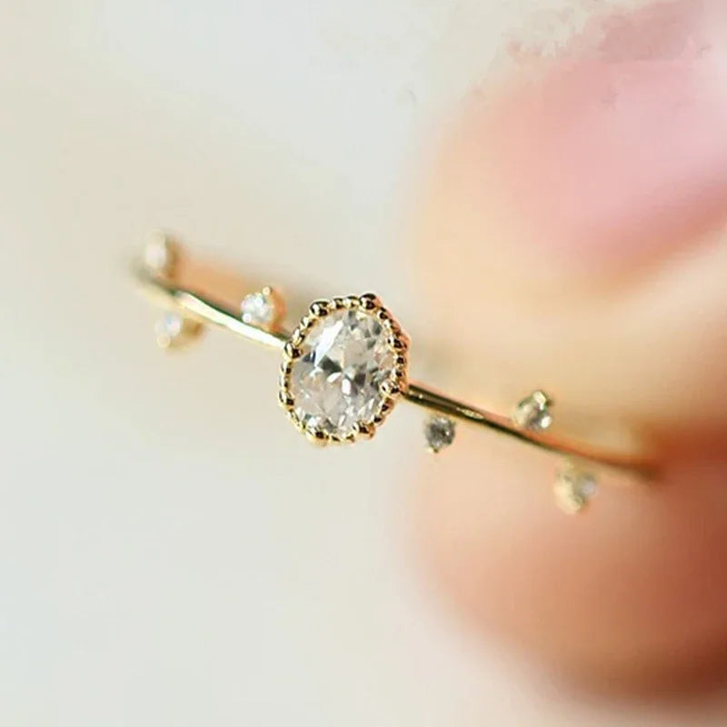 Huitan S925 Fresh Style Oval Imitated Diamond Little Leaf Design Thin Finger Ring for Gold Plated 925 Sterling Silver Ring Women