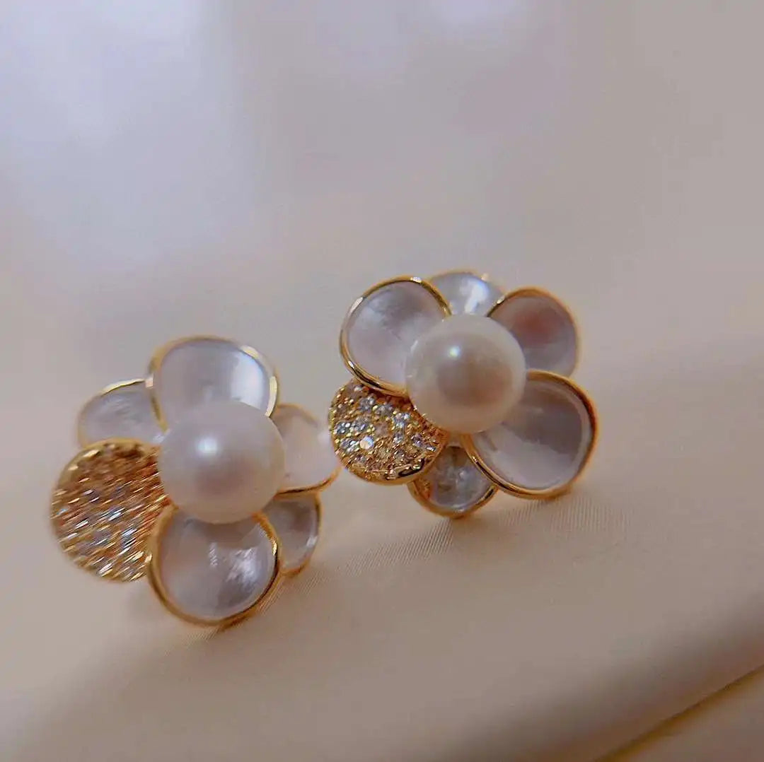 White Needle Anti Allergy Bread Shape Stud Earrings 5-6MM Natural AAAA Grade Gold Plated Freshwater Pearl Cute Style Gift for