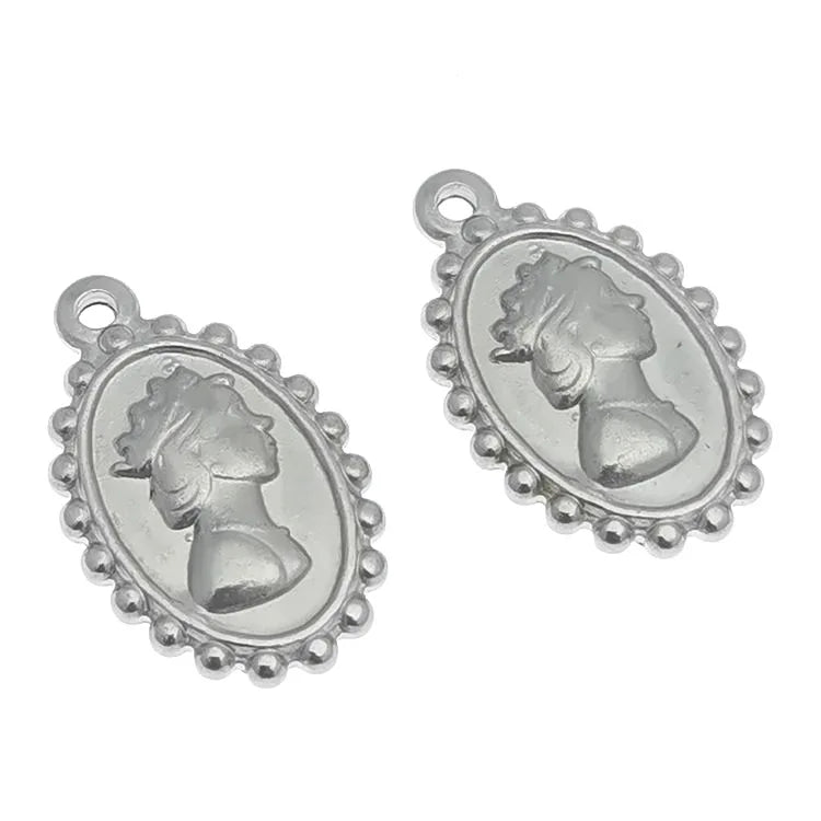 Handmade Designs Jewelry Making Accessories Stainless Steel Queen Charm Pendant