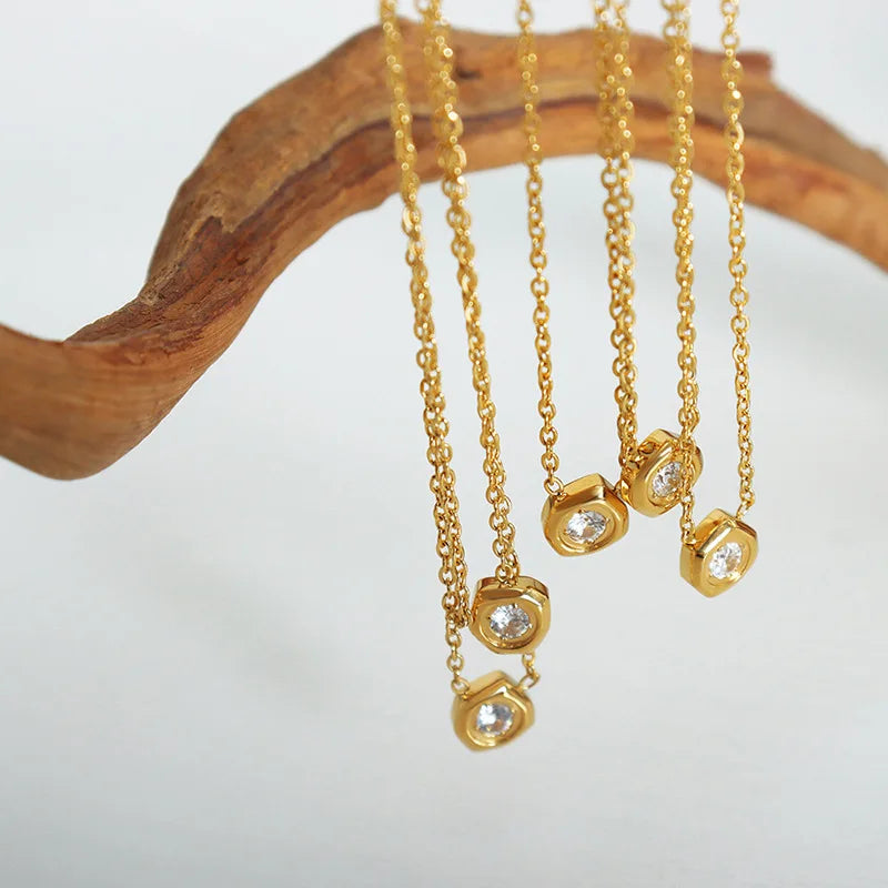 18k Gold Plated Stainless Steel Irregular Diamond Sparkling Zircon Pendant Necklace Collarbone Chain for Women Bijoux Femme
