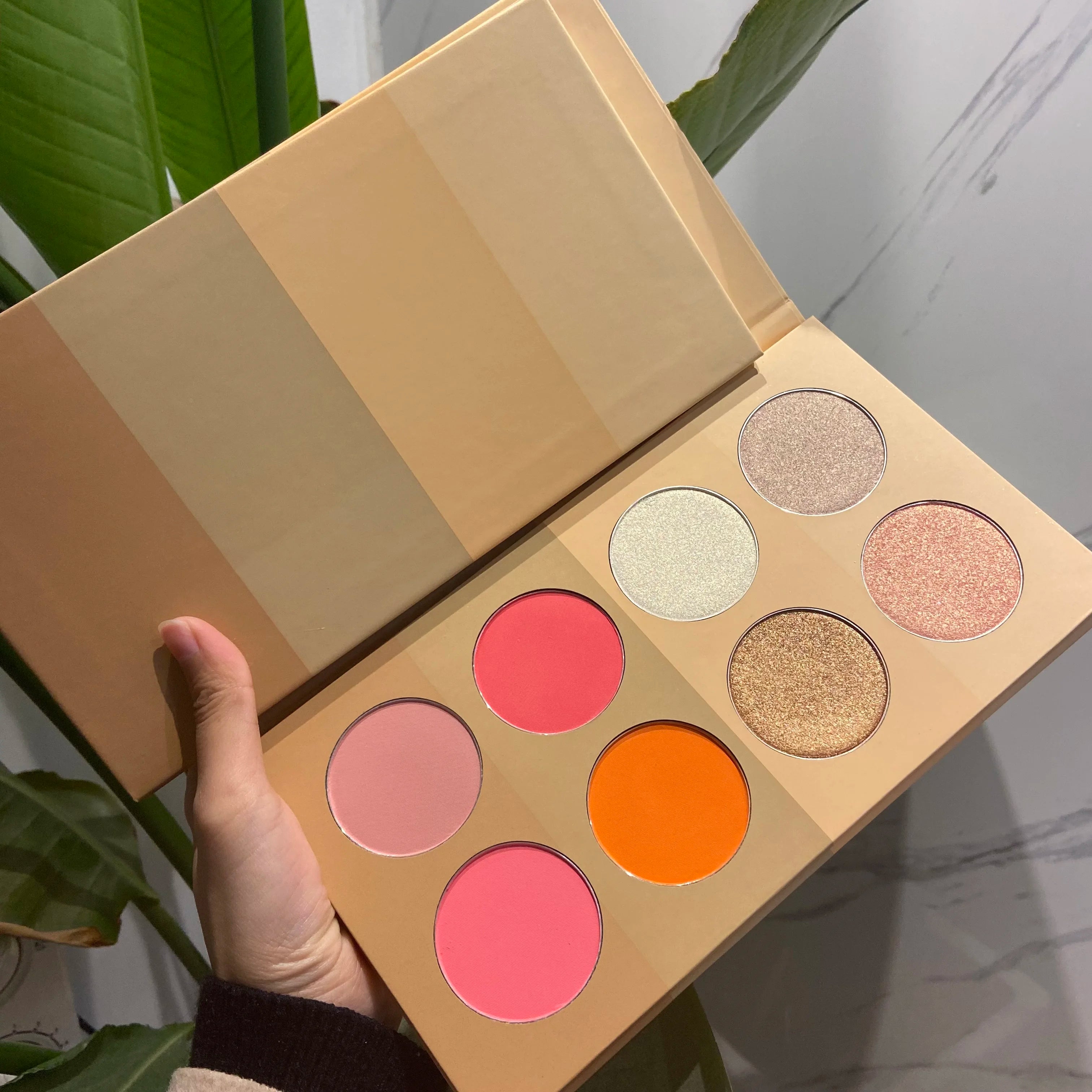 Mix of Matte and Shimmer Blush Highlighter Lipstick Powder Eyebrow Palette Make up Set Eye Shadow Make up Kit