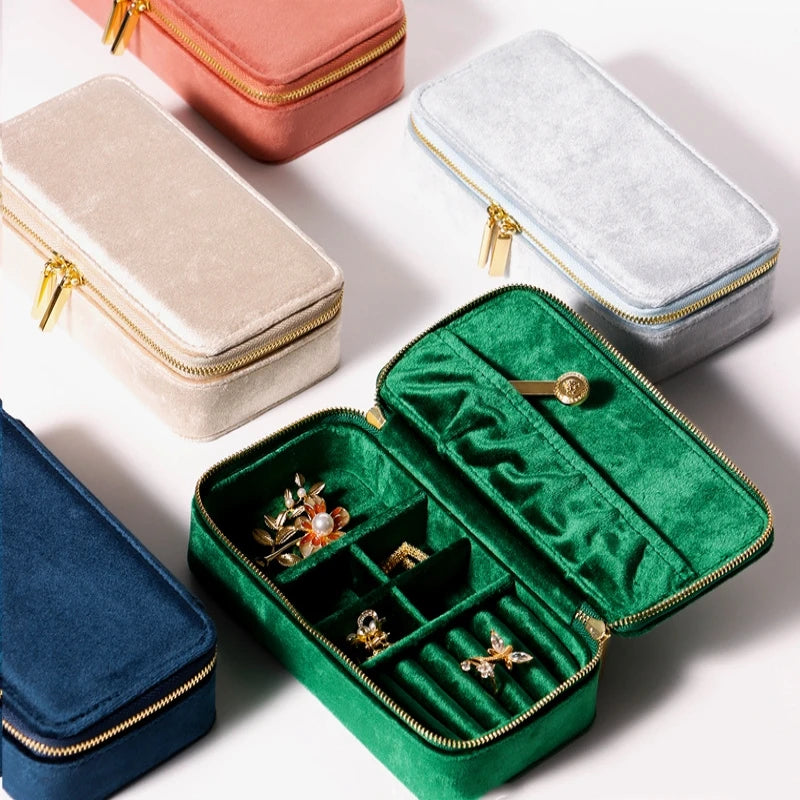 Custom Logo Portable Velvet Jewelry Box with Ring Earring Flannelette Travel Organizer for Jewelry Storage and Packaging