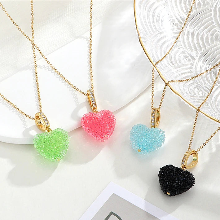 Fashion Gold Plated Accessories Sparkling Exquisite Zircon Necklace Beautiful Colorful Heart Pendant Necklace Gifts for Women