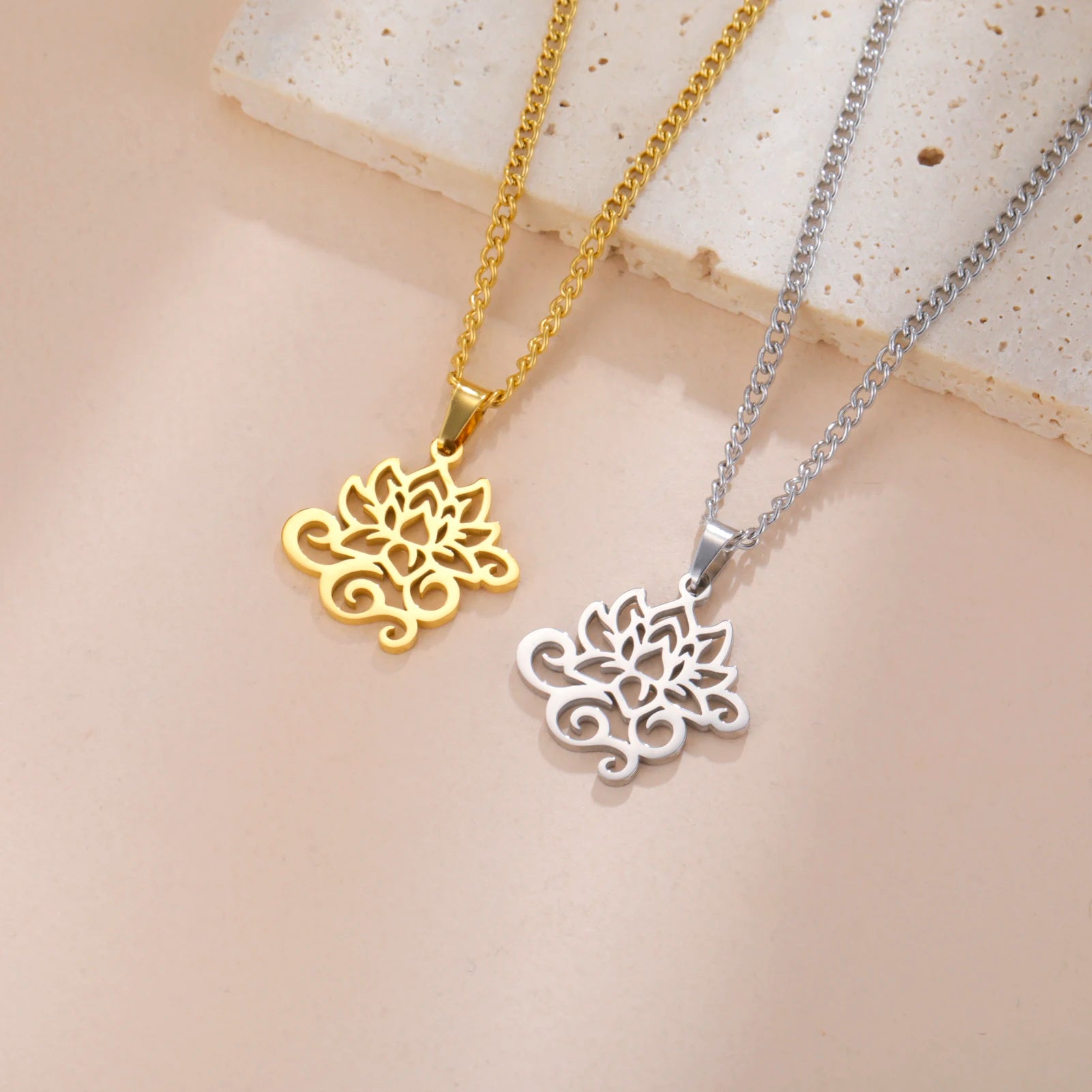 Fashion Stainless Steel Hollow Lotus Flower Charm Necklace Gold Plated Flower Lotus Link Chain Necklace Jewelry Gifts for Women