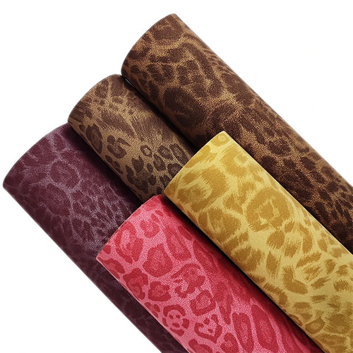 0.7-0.8mm*1.37m Wholesale High-Quality Pearlescent Leopard Faux Leather for Making Gift Box Decoration/ Bags/Toys Pu Leather