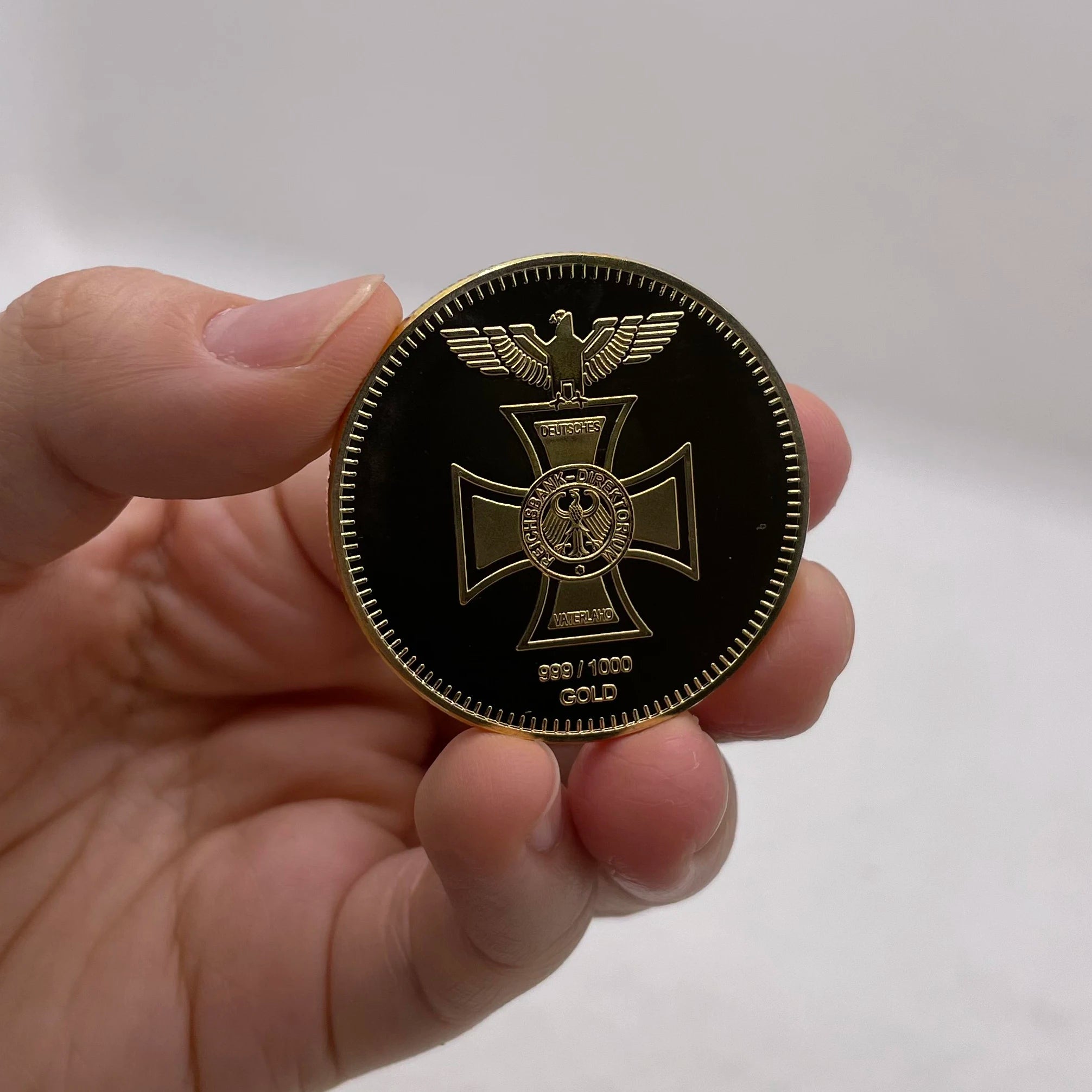 Nice Iron Cross Eagle Foreign Currency Collection Commemorative Medal 1972 German Gold Coin