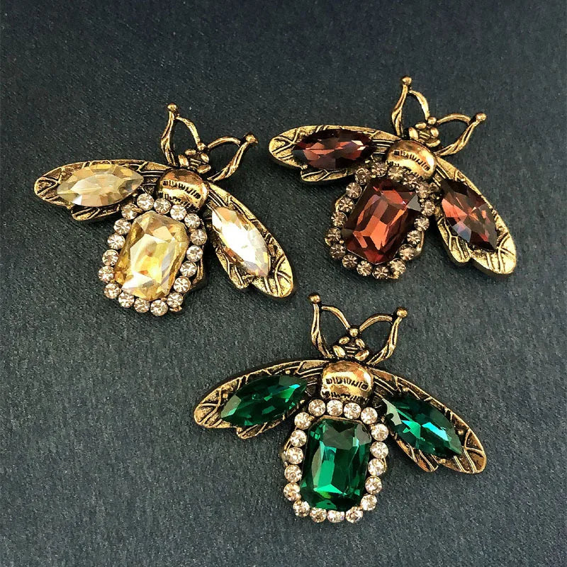 Vintage Crystal Bee Brooch Insect Collar Pin Bees Brooches for Women Clothes Scarf Clip Rhinestone Brooch Jewelry Gift