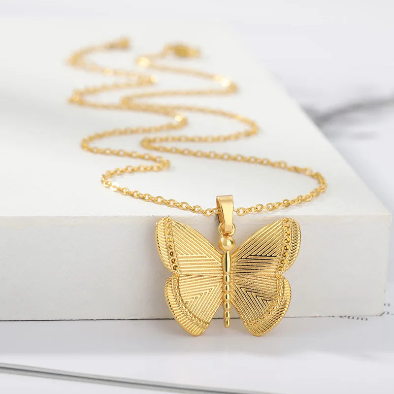 Anniversary Fashionable 18k Gold Plated Stainless Steel Butterfly Pendant Necklace No Fade Trendy Link Chain Jewelry