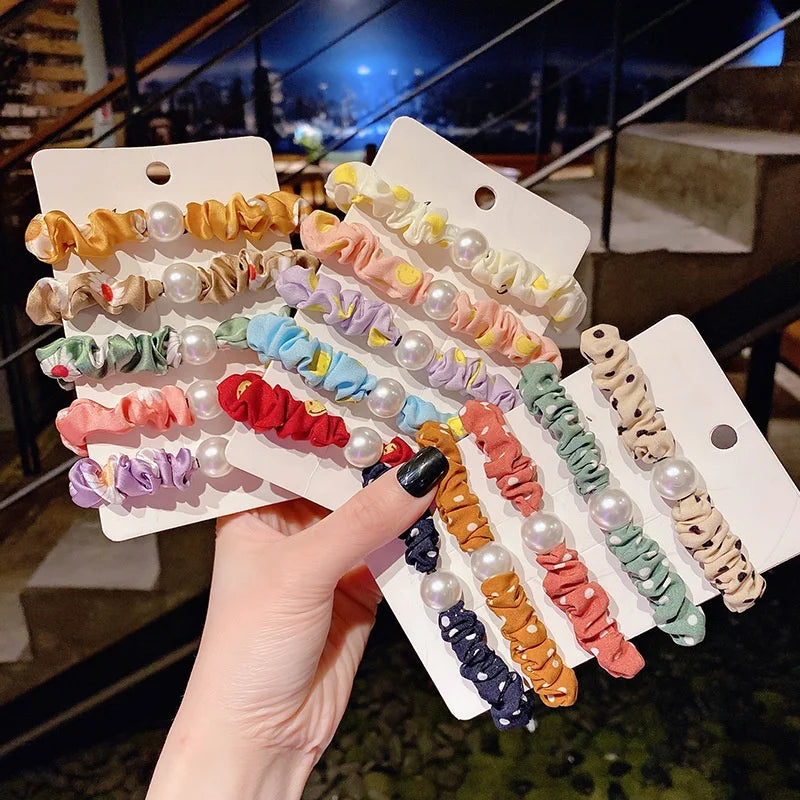 Hair Tie Bands Accessories Ponytail Holders Bracelet Elastic Designer Pearl Skinny Scrunchies for Women Girls
