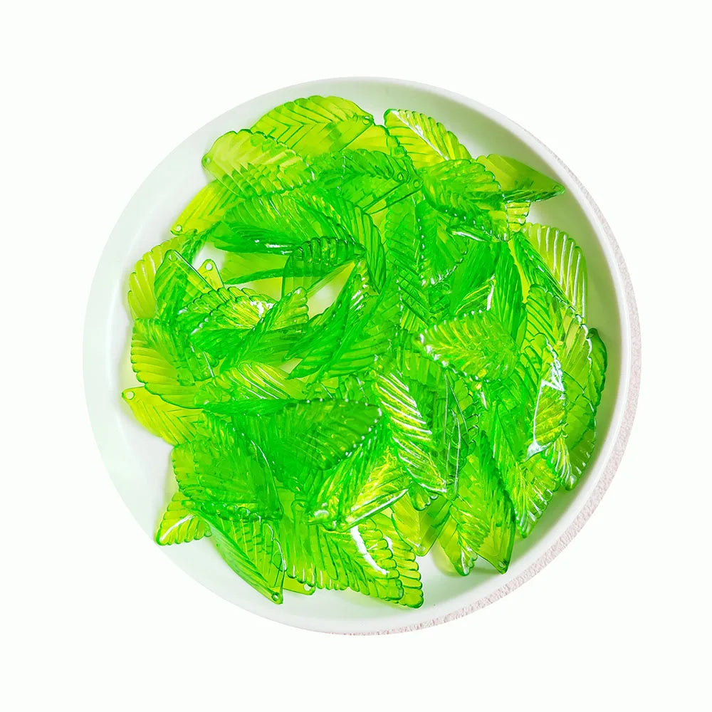 Wholesale Crafts DIY Creative Handicraft Beautiful Green Leaf Plastic Acrylic Beads to Make Jewelry