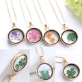 Wholesale Fashion Dried Flower Alloy Necklace Colorful Flowers Acrylic Pendant Plant Necklace for Her
