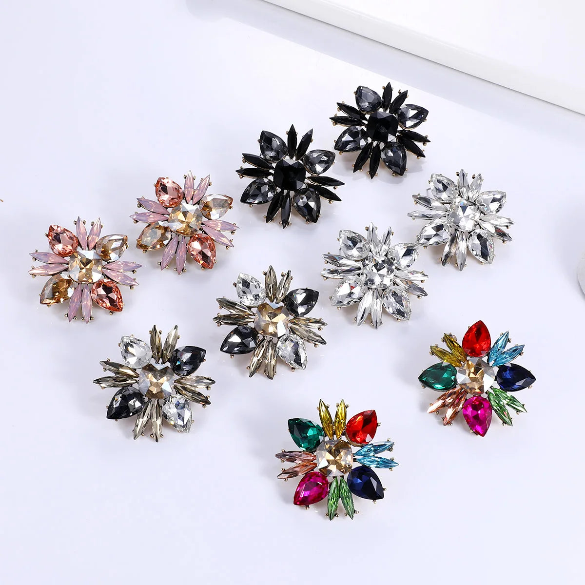 2023 Emerald Sapphire Ruby Flower Stud Earrings Cute Colorful Crystal Rhinestone Flower Vintage Earrings