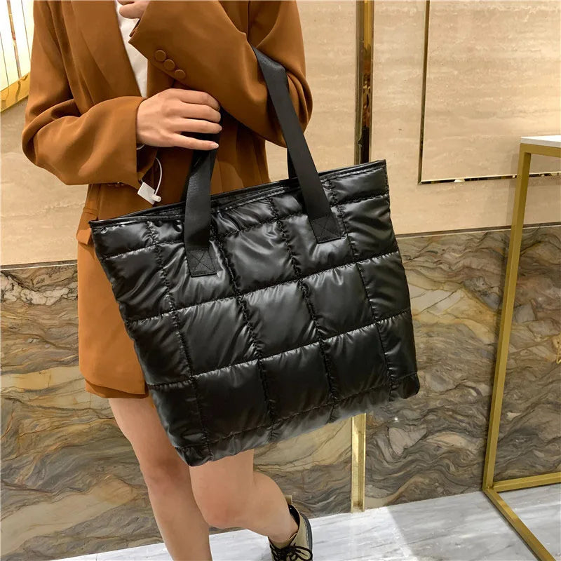 Hot Sell Large Capacity Lightweight Luxury Handbags for Women Custom Tote Bag With Logo Puffer Bag