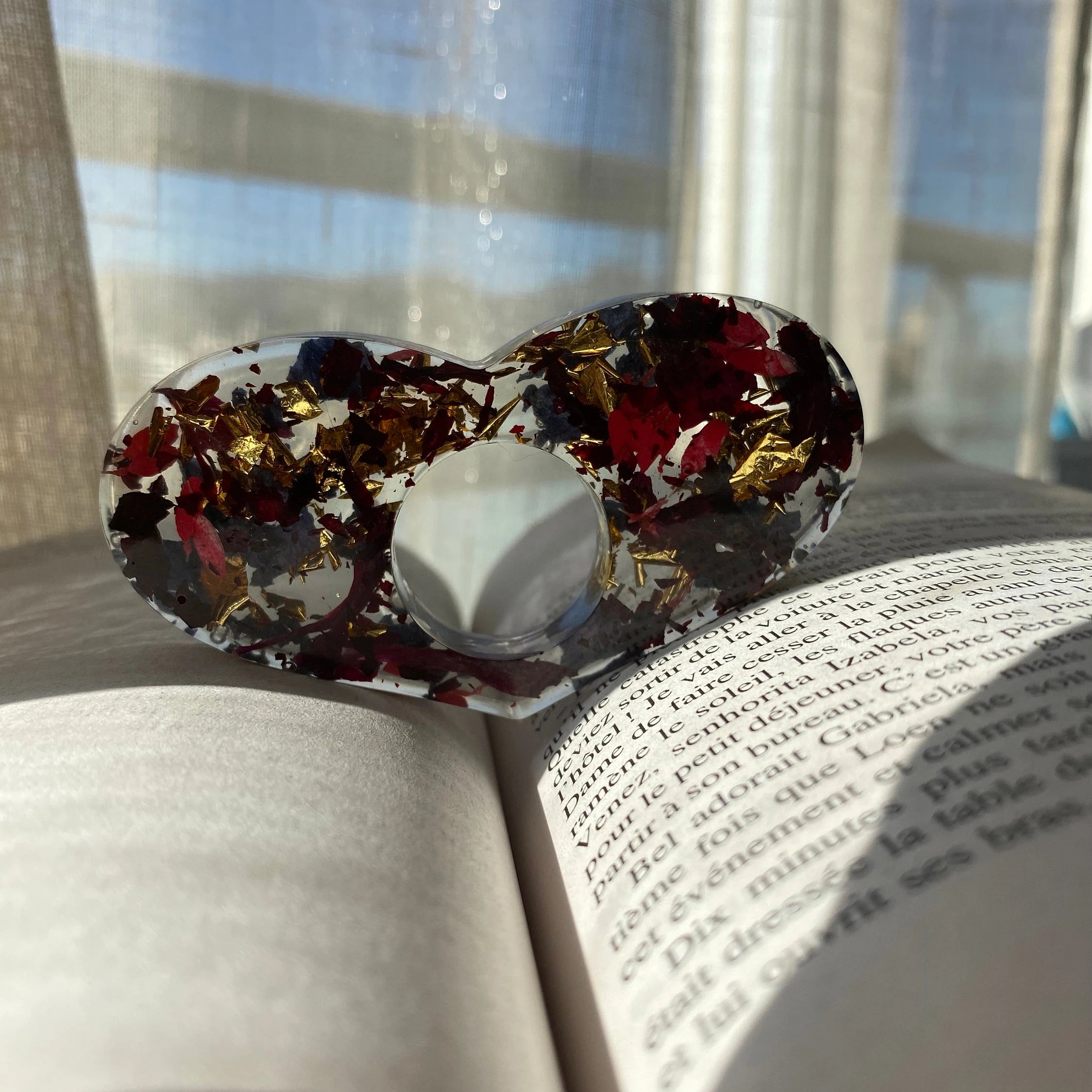 Handmade Red Rose Gold Leaves Reading Ring Thumb Ring Page Holder Bookmark Finger Ring for Book Reader Gift