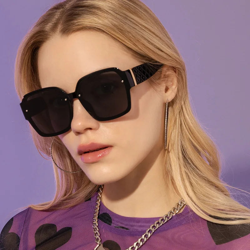 Kenbo Fashion Trendy Luxury Gradient Lenses Women Sun Glasses Classic Retro Square Shape Female Eyewear Oculo Sun Glasses