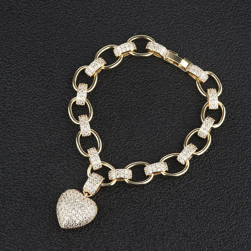 Trendy Iced out Diamond Bracelet Classic Brass Heart Chain with Gold Plating and Zirconia for Party or Gift