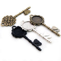 20mm Inner Size Antique Silver Plated Bronze Black Flower Key Style Cabochon Base Setting Charms Pendant Blank Trays