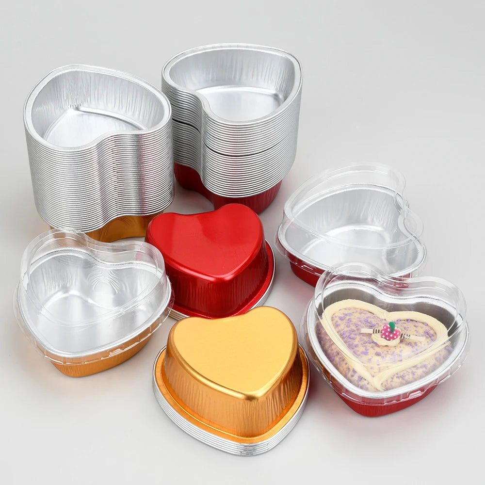 50 Pack Aluminum Foil Mini Disposable Heart Shape Cake Pans 3.4oz/100ml Baking Cake Mold Cupcake Trays with Clear Plastic Lids