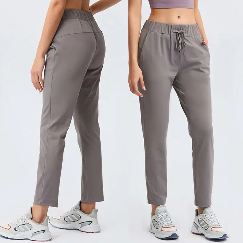 2021 New Wholesale Loose Straight Jogger With Drawstring String and Waist Drape Feel Sports and Leisure Elastic Women Pants
