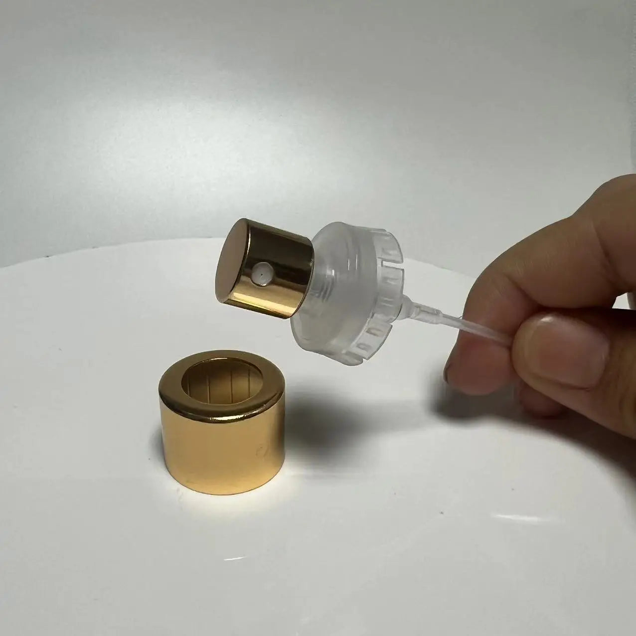 18mm 20mm Wholesale Custom  Aluminum Fine Mist Sprayer Perfume Atomizer Crimp Pump Spray