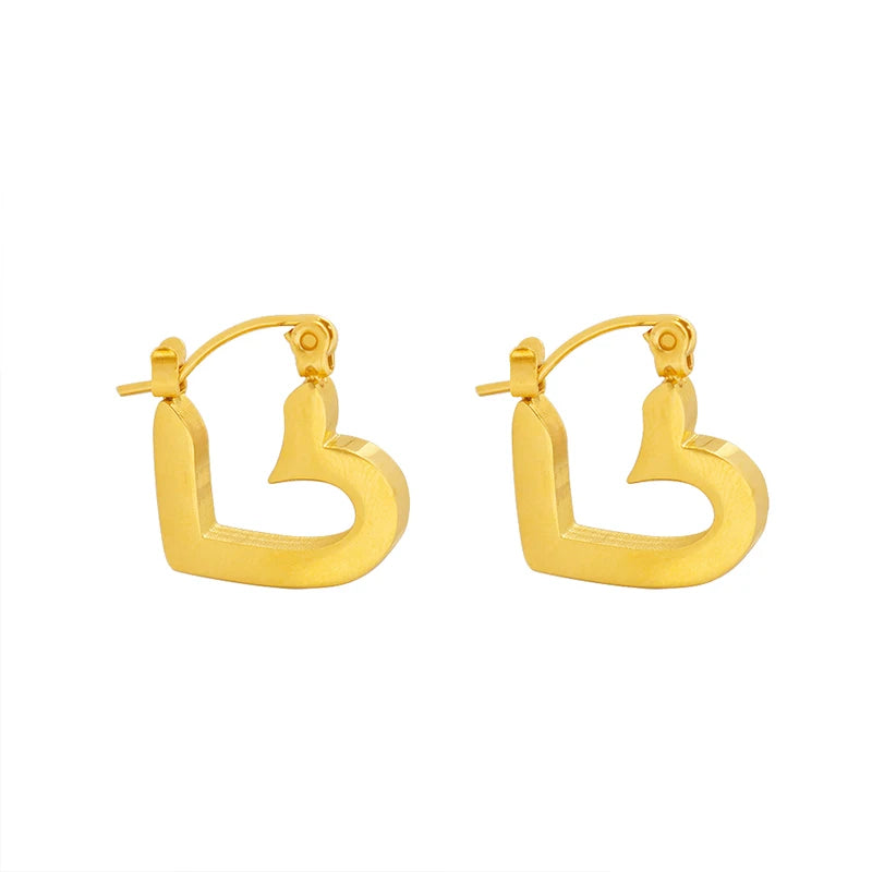 Korean Wind Minority Love Geometric Earrings Female Heart-Shaped Earrings New Titanium Steel Gold Plated Earrings Round Face