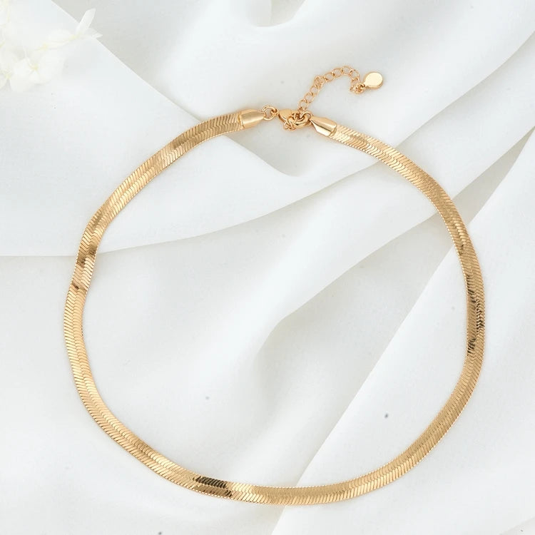 Wholesale Trendy Brass 14K Gold Plated Flat Snake Bone Necklace Chains