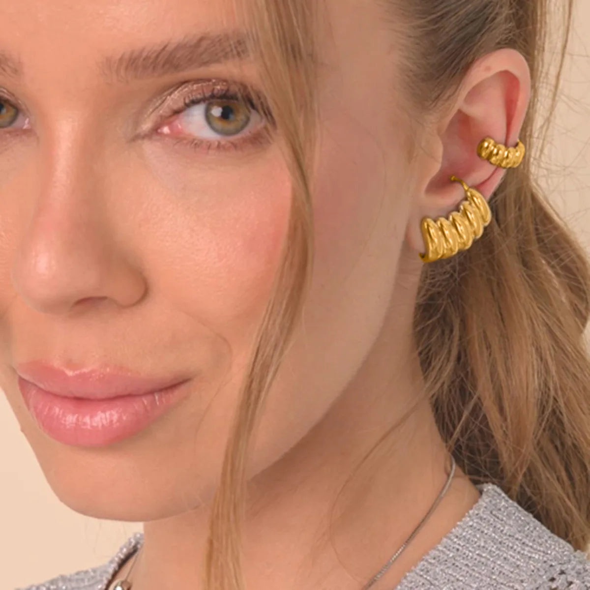 New Style Dainty 18K Gold Plated Stainless Steel Jewelry Waterproof Simple Bamboo Hoop Earrings for Women