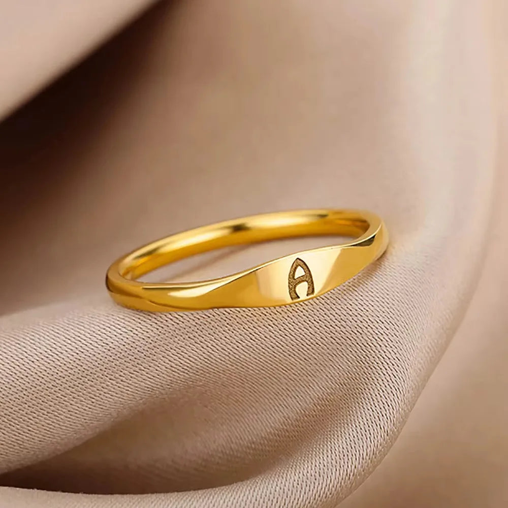 New Women's Stainless Steel 18K Gold Plated Ring Jewelry Custom Name Fashion Simple 26 Letter Ring Wholesale
