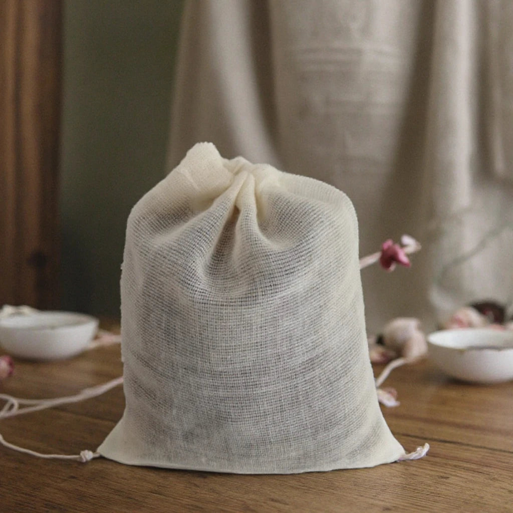 Eco-friendly  Cotton Muslin Drawstring Herb Bag Reusable Mesh Tea Pouch Flowers Packing Bags