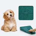 Wholesale Christmas Lick Mat Dog Slow Feeder Boredom Anxiety Reduction Silicone Suction Cup Slow Bowl Yogurt Xmas Pet Lick Pad