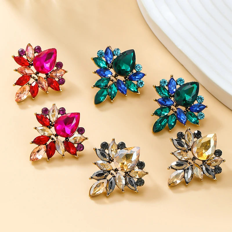 2024 New Arrival Fashion Jewelry Luxury Diamond Earrings Full Diamond Flower Earstuds Women's Bohemian Earrings Wholesale Bulk