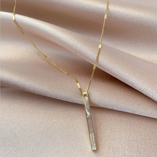 Fashion 18k Gold Plated Square Choker Necklace No Fade Stainless Steel Geometric Shell Trendy Necklace for Women Girls Jewelry