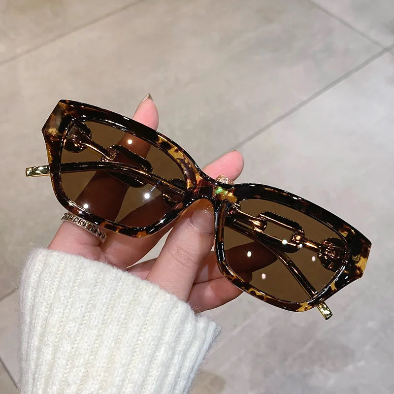 Fashion European&American Sunglasses Women Sun Shade Eye Glasses High Quality Metal Chain Cat Eye Frame Designer Sunglasses