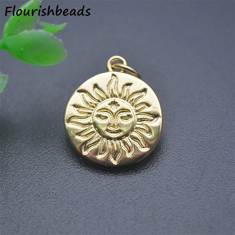 Simple Design Nickel Free Anti Fading Gold Plated Round Sun Face Charms Pendants for DIY Jewelry Earring Necklace Making