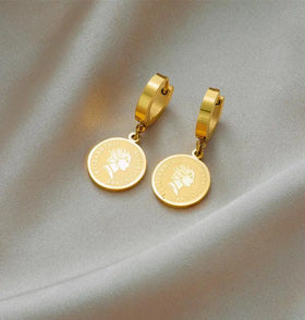 18K Gold Pvd Zircon Earrings Circle French Vintage Round Figure Letter Round Brand Pendant Simple Titanium Steel Metal Earrings