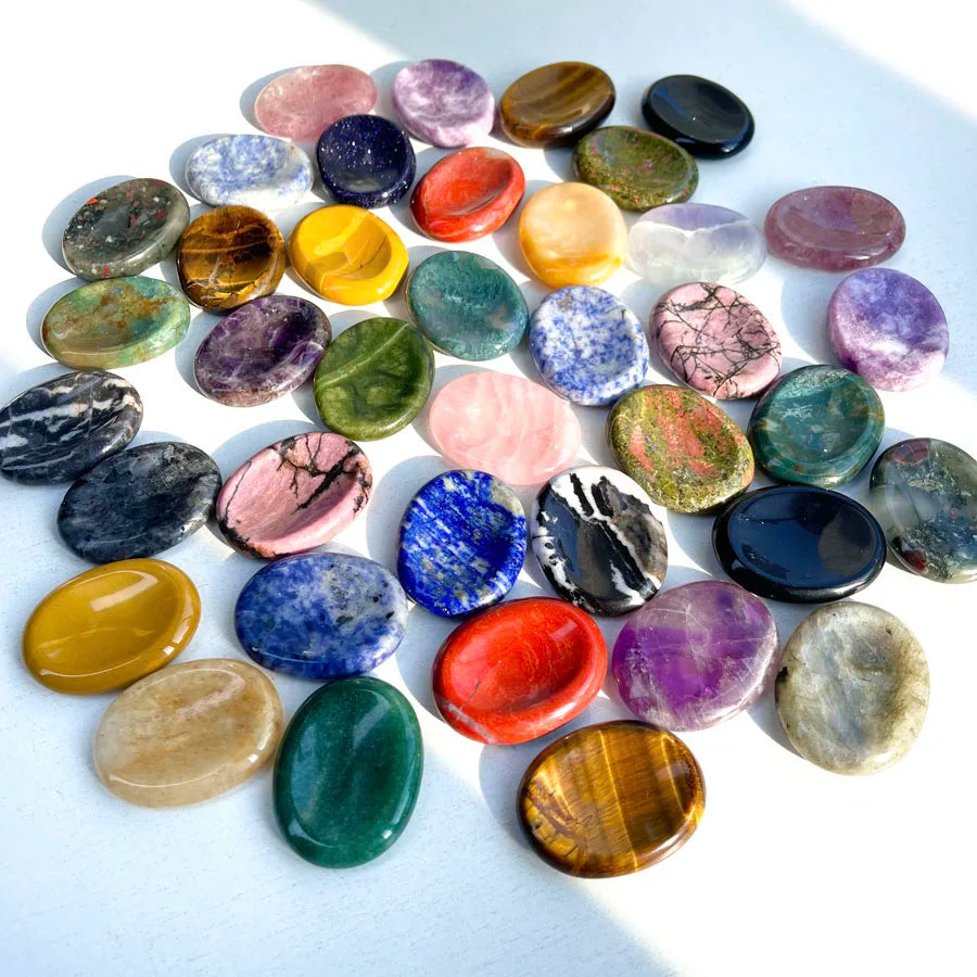 Wholesale Mixed Worry Stone Crystal Thumb Gemstone Natural Crystal Therapy Reiki Massage Chakra Worry Stone