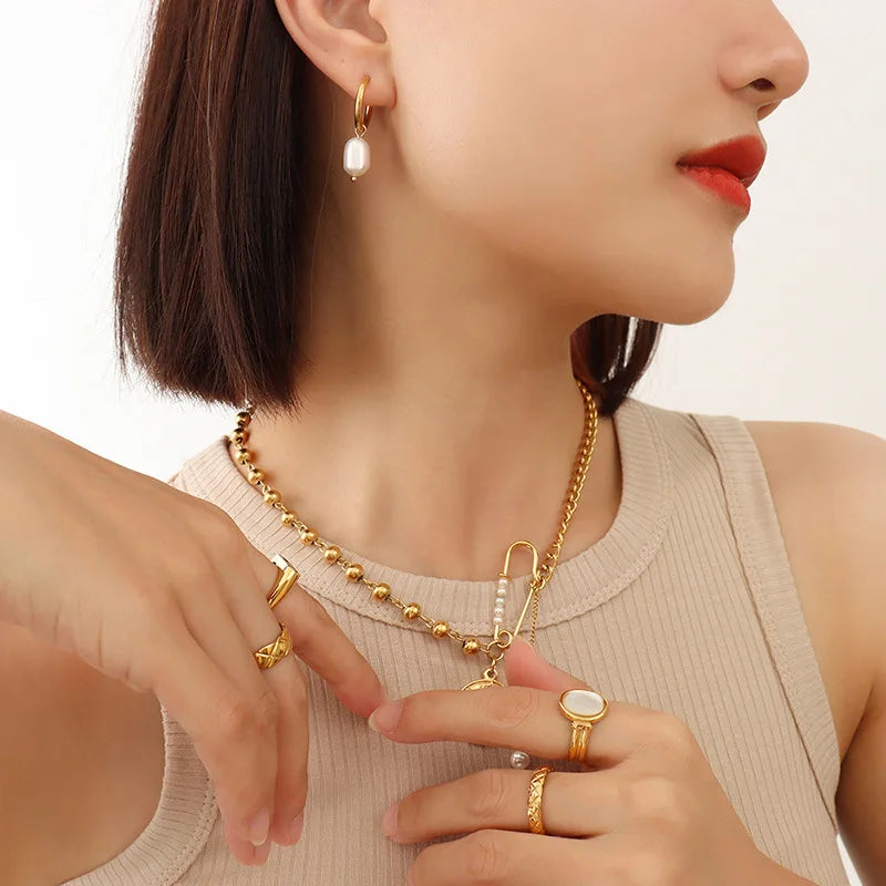 Non Tarnish 18K Gold Plated Stainless Steel Freshwater Pearl Huggie Hoop Earrings for Sensitive Ears Hypoallergenic Jewelry