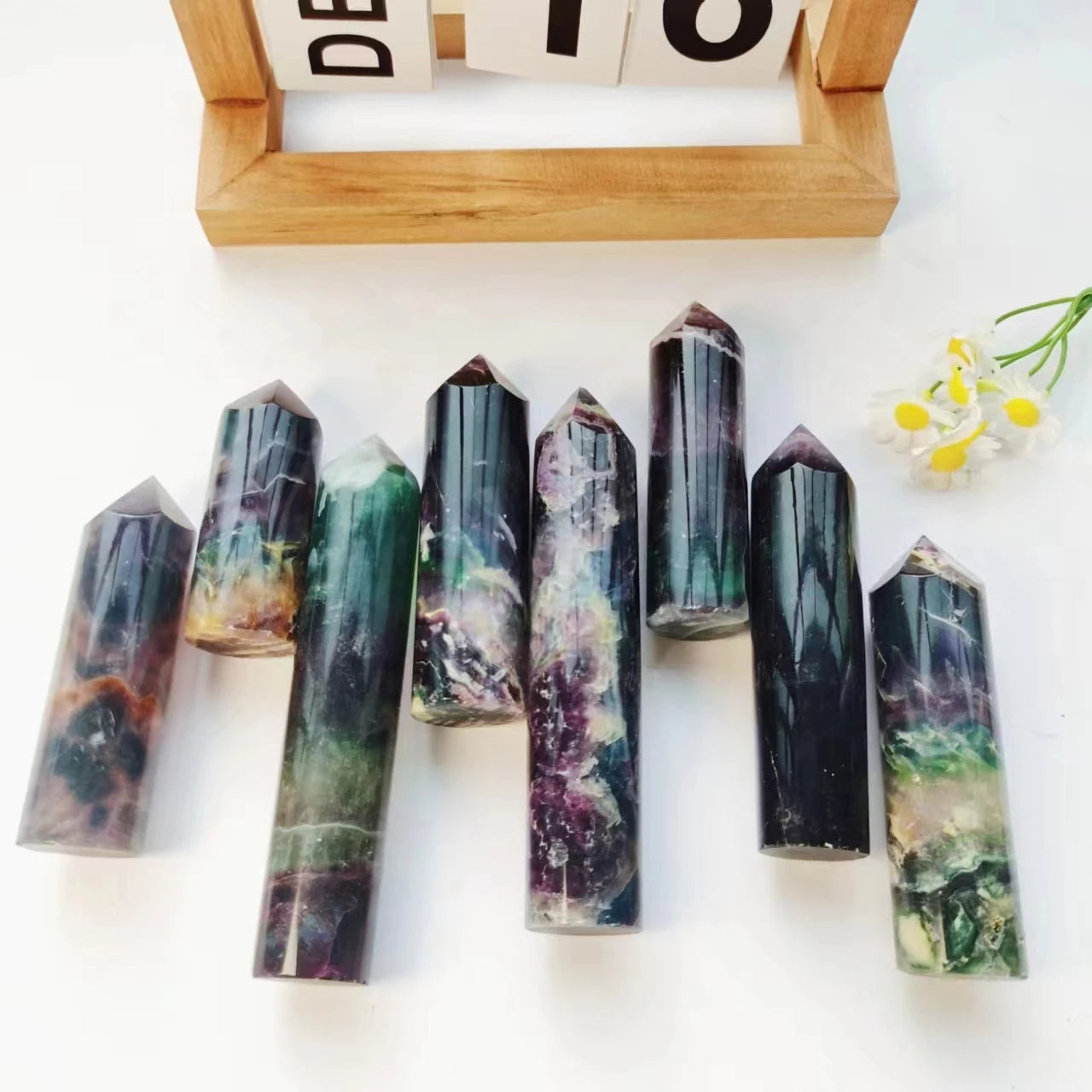 Wholesale Polished Rainbow Fluorite Tower Crystal Point Crystals Feng Shui Style Home Decor Mascot Model Healing Stone Wand