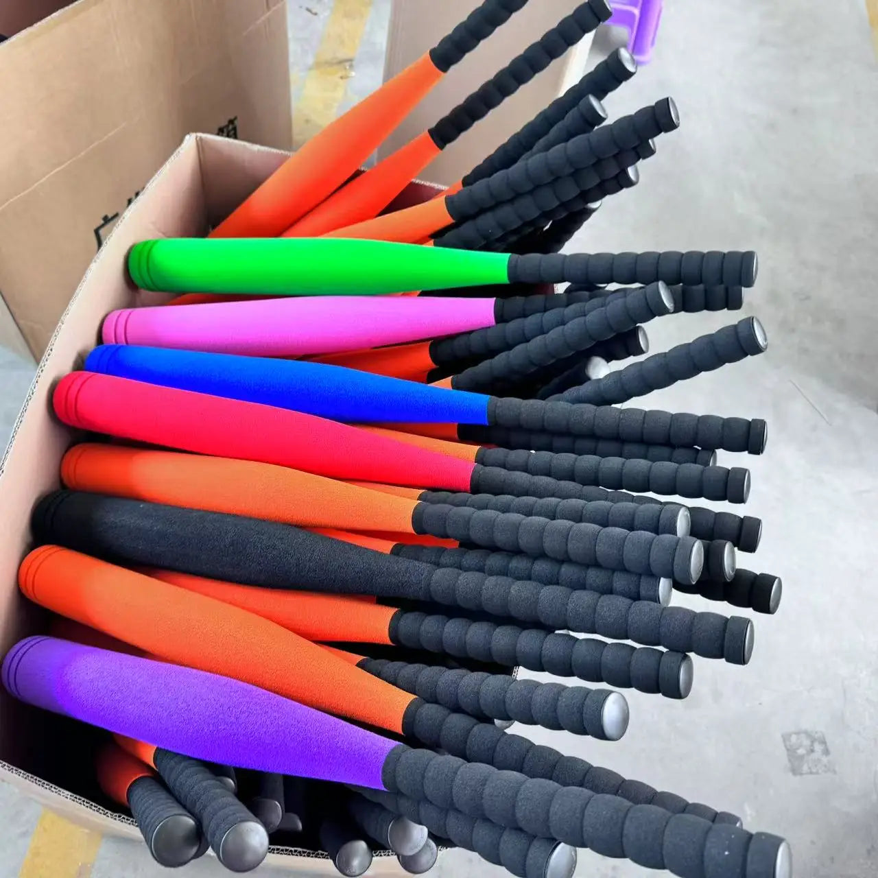 Customized Logo Oversize 29.5" Fastpitch Slowpitch Softball Bat Professional NBR Foam Baseball Bat for Kids Outdoor Sports Toys