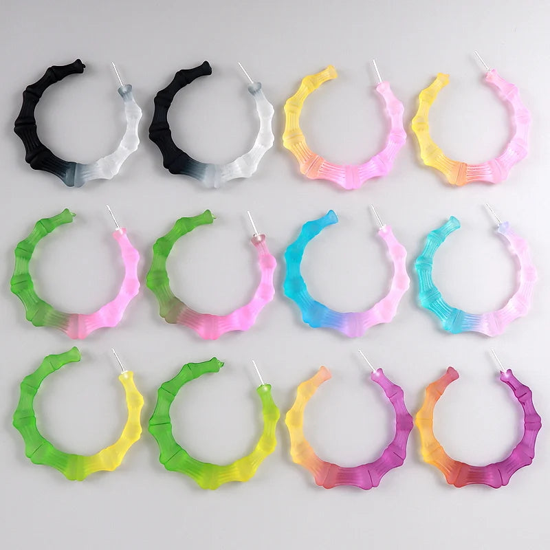 Wholesale Western Popular Gradient Cc Earrings Jewelry Colorful Clear Frosted Sample Acrylic Bamboo Hoop Earrings for Women